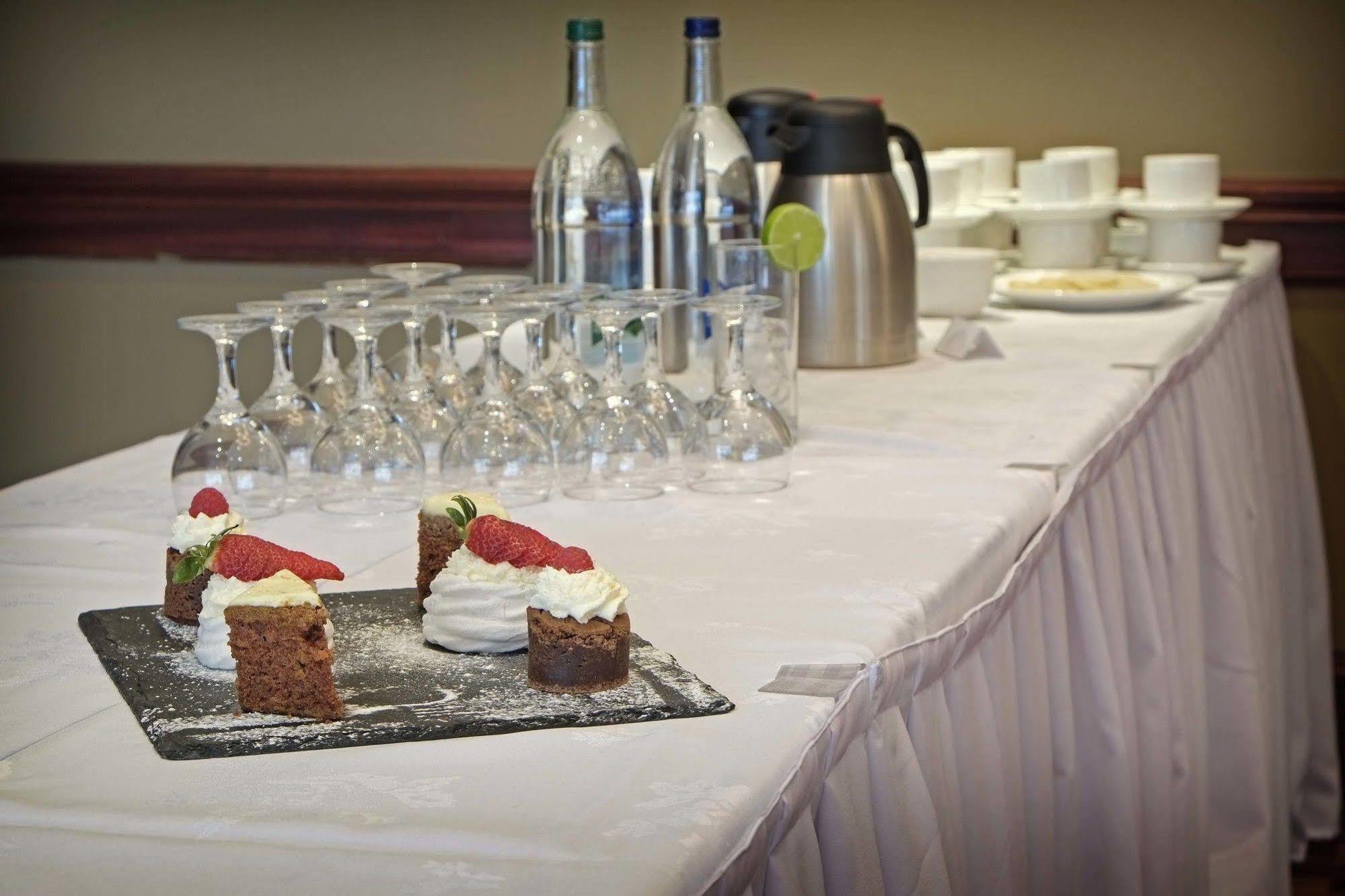 Dean Park Hotel Kirkcaldy Zewnętrze zdjęcie