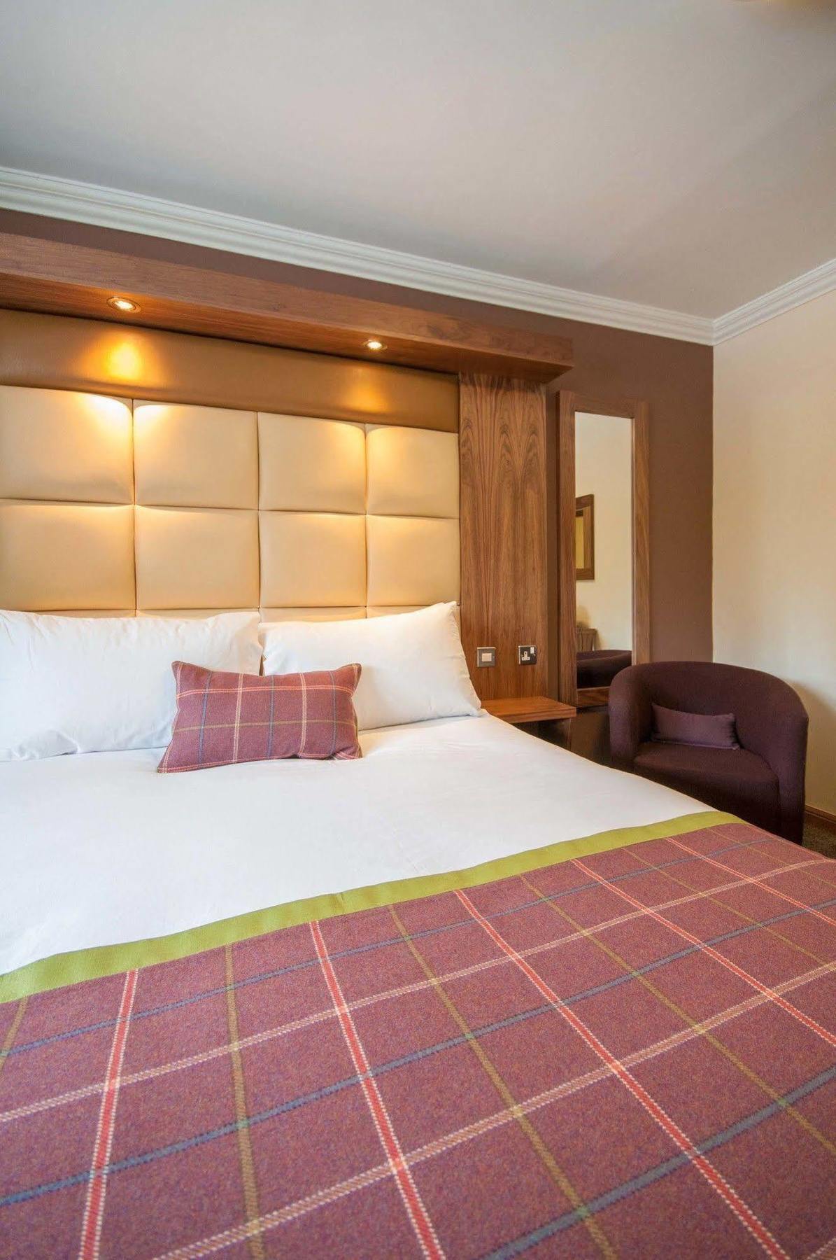 Dean Park Hotel Kirkcaldy Zewnętrze zdjęcie